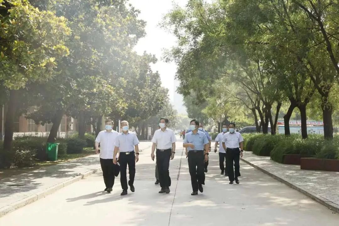 省教育厅二级调研员陈兆武来我院调研指导秋季开学疫情防控和校园安全工作1.jpg